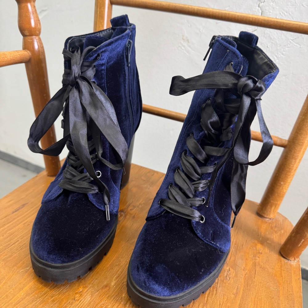 Steve Madden Laurie Navy Blue Velvet Platform Lace Up Block Heel Ankle Boot 8.5M - Picture 12 of 15